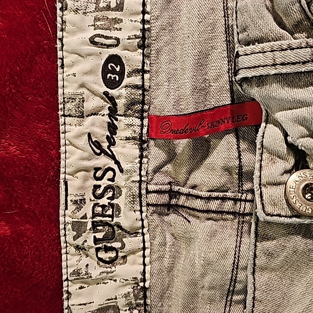 Woman's Guess Jeans, size 32, gray - Picture 4 of 11